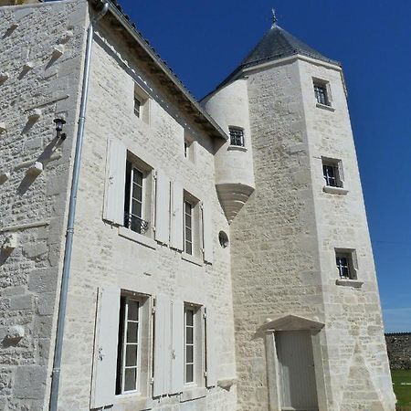 Logis De Pierre Levee Bed and Breakfast Bessines Eksteriør billede