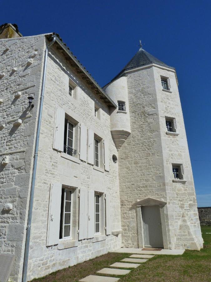 Logis De Pierre Levee Bed and Breakfast Bessines Eksteriør billede