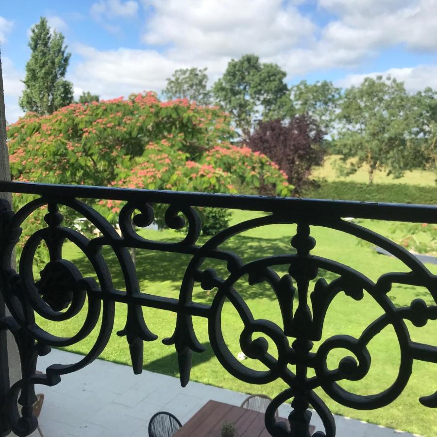 Logis De Pierre Levee Bed and Breakfast Bessines Eksteriør billede